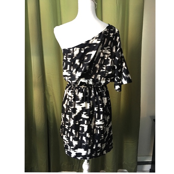 MARKDOWN!! 🎉ANGIE - One Shoulder Dress - Picture 3 of 4